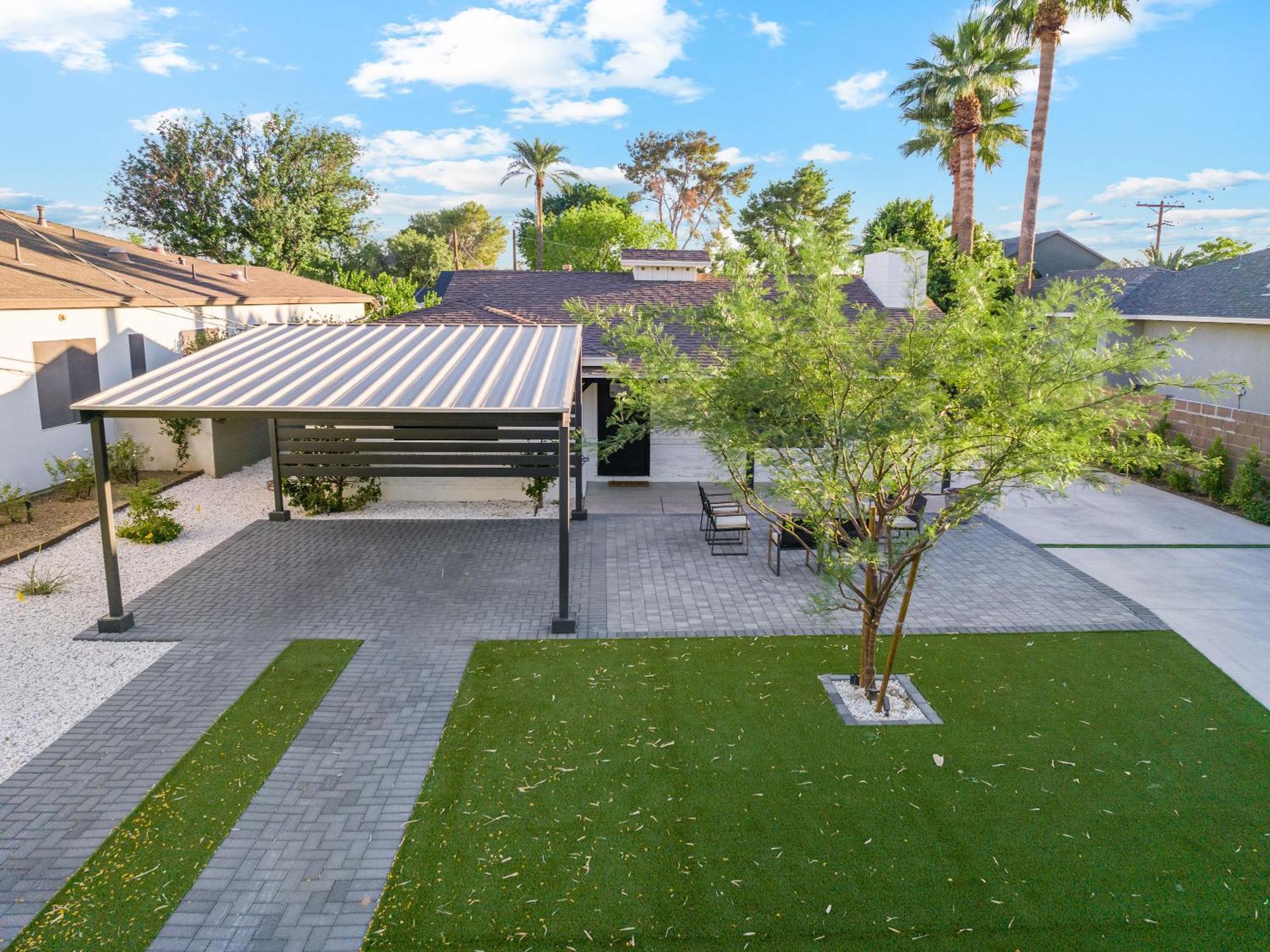 Bichito's Playground - Heated Pool, Walkable Phoenix